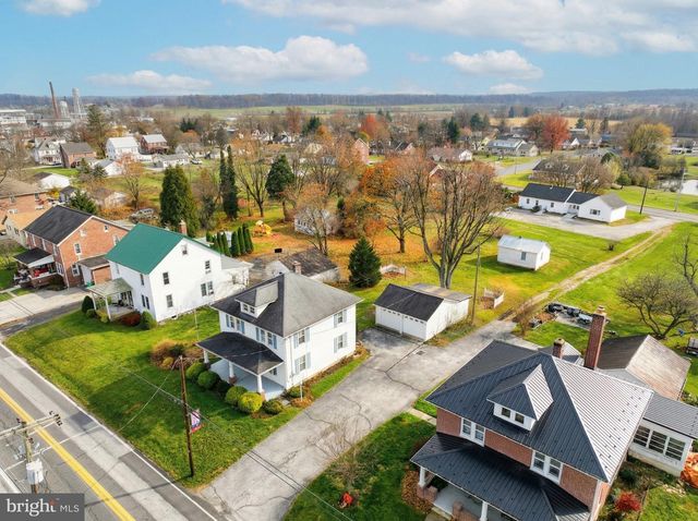 152 W YORK ST, Biglerville, PA 17307