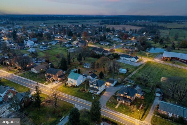 152 W YORK ST, Biglerville, PA 17307