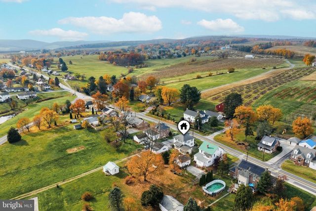 152 W YORK ST, Biglerville, PA 17307