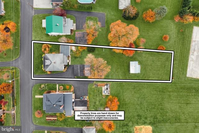 152 W YORK ST, Biglerville, PA 17307