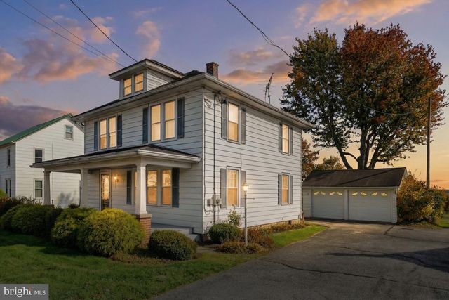 152 W YORK ST, Biglerville, PA 17307