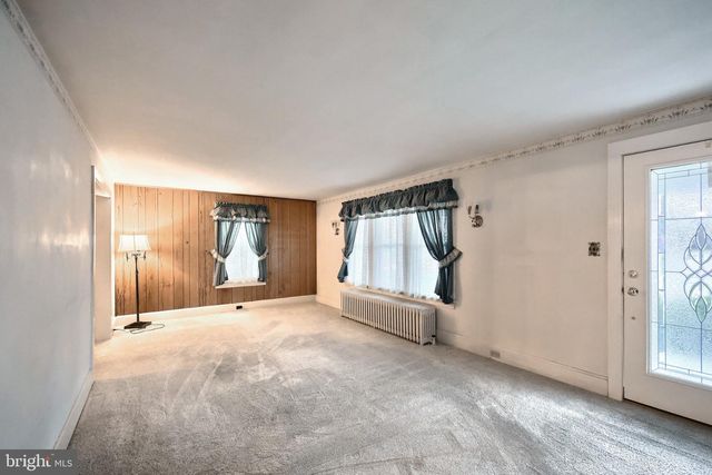 152 W YORK ST, Biglerville, PA 17307