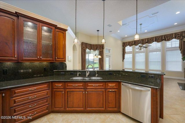 235 CRYSTAL COVE Drive, Palatka, FL 32177