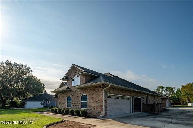235 CRYSTAL COVE Drive, Palatka, FL 32177