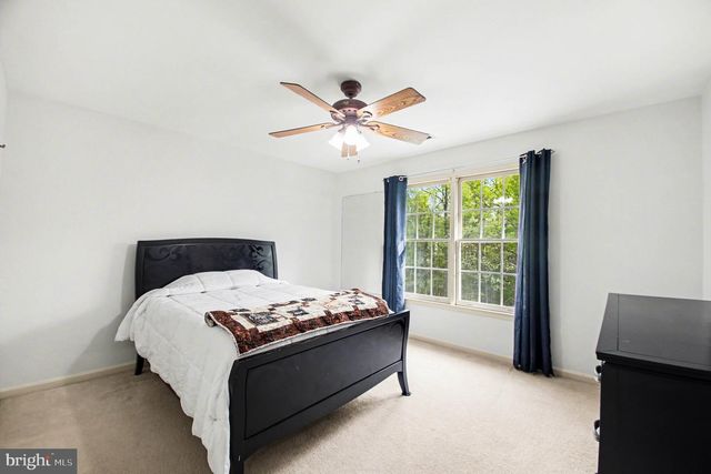 1480 TRUSLOW RD, Fredericksburg, VA 22406