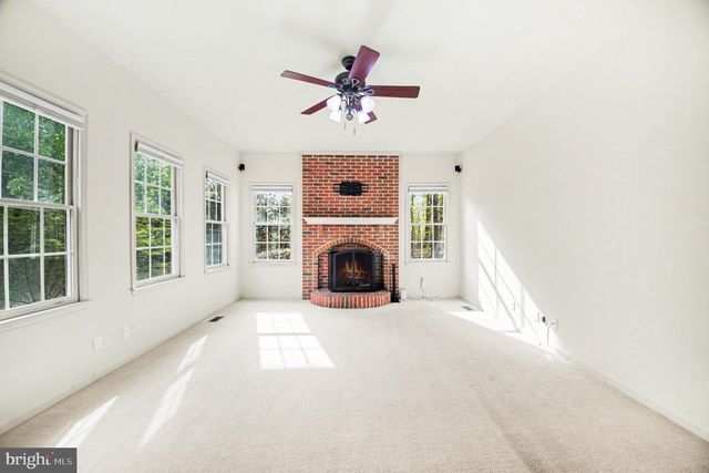 1480 TRUSLOW RD, Fredericksburg, VA 22406