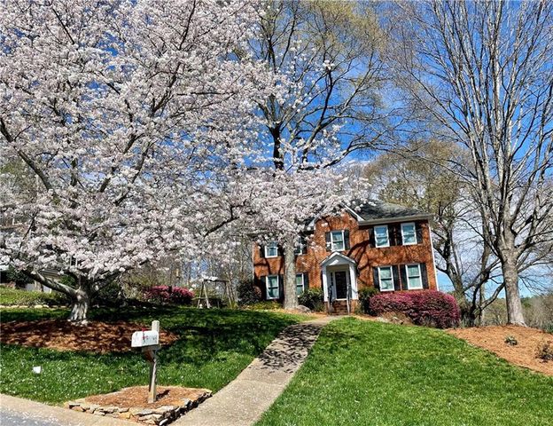 5240 Shasta Way, Marietta, GA 30062