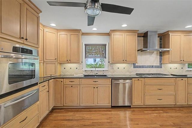5240 Shasta Way, Marietta, GA 30062