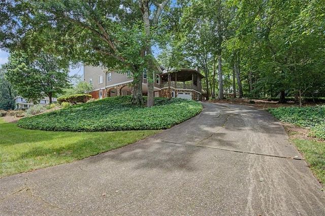 5240 Shasta Way, Marietta, GA 30062