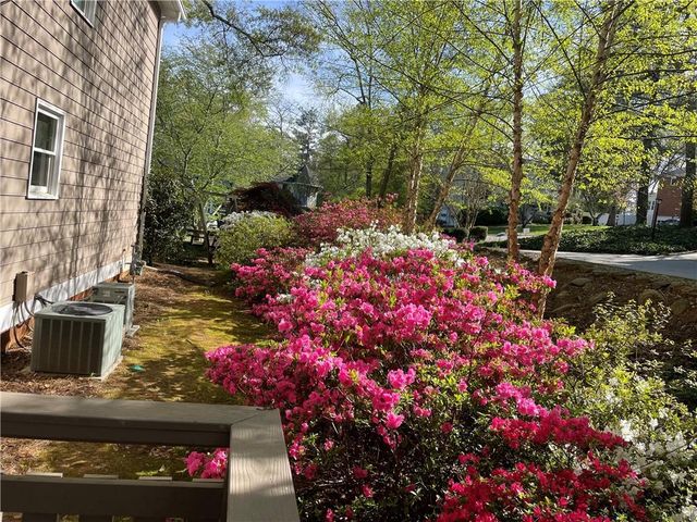 5240 Shasta Way, Marietta, GA 30062
