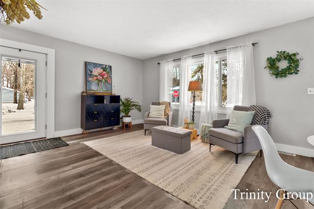 100 W Brooks Street, Newaygo, MI 49337