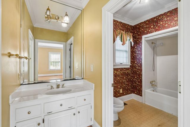 905 W Raysor Street, Saint George, SC 29477