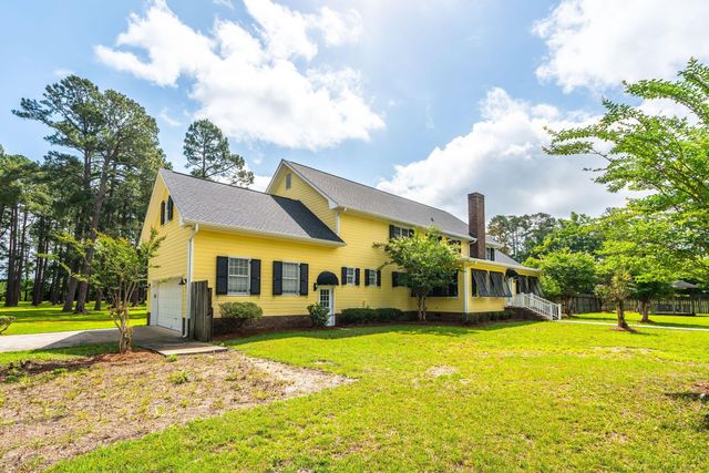 905 W Raysor Street, Saint George, SC 29477