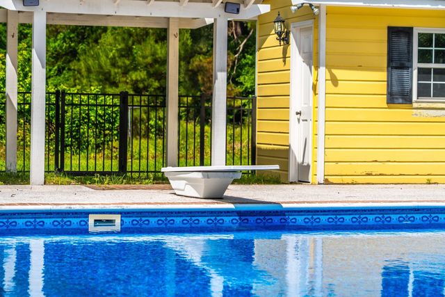 905 W Raysor Street, Saint George, SC 29477