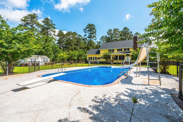 905 W Raysor Street, Saint George, SC 29477