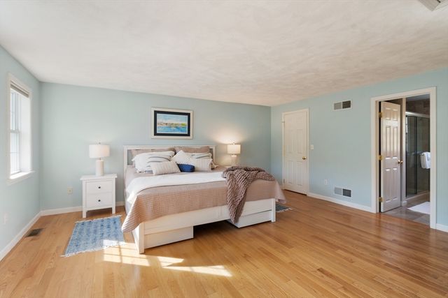 2 Greenbrier Drive, Westford, MA 01886