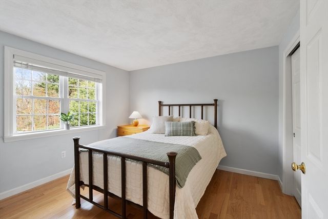2 Greenbrier Drive, Westford, MA 01886