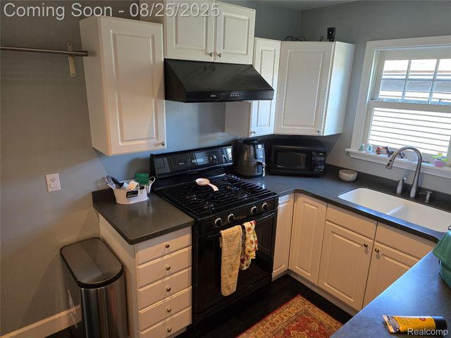 116 S Kenwood Avenue, Royal Oak, MI 48067