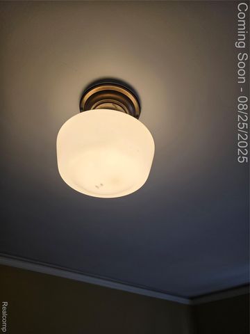 116 S Kenwood Avenue, Royal Oak, MI 48067