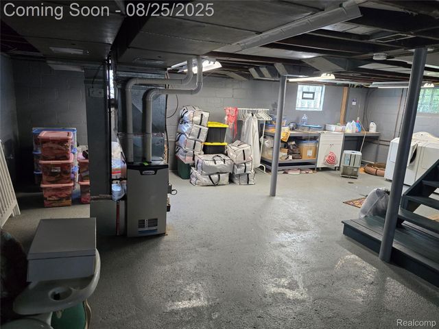 116 S Kenwood Avenue, Royal Oak, MI 48067