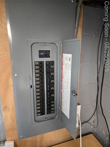 116 S Kenwood Avenue, Royal Oak, MI 48067