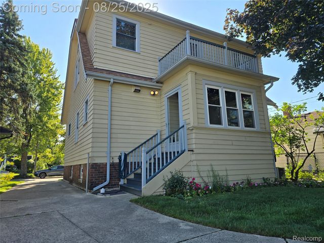 116 S Kenwood Avenue, Royal Oak, MI 48067
