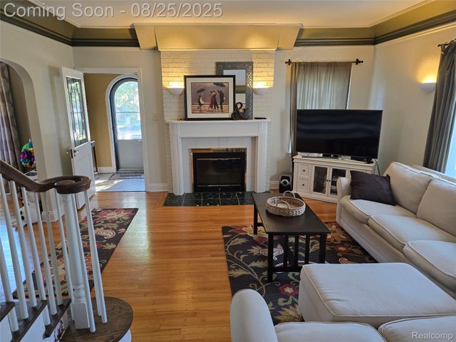 116 S Kenwood Avenue, Royal Oak, MI 48067