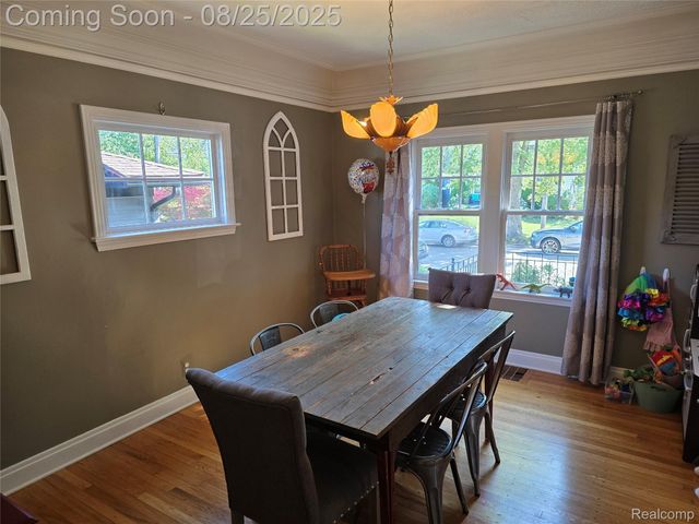 116 S Kenwood Avenue, Royal Oak, MI 48067