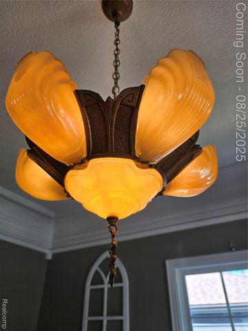 116 S Kenwood Avenue, Royal Oak, MI 48067