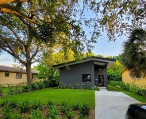313 NE 169th Street, North Miami Beach, FL 33162