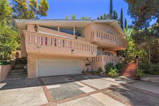 3540 N Knoll Drive, Los Angeles, CA 90068