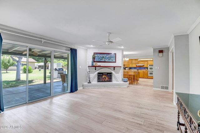 6801 W SURREY Avenue, Peoria, AZ 85381