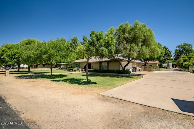 6801 W SURREY Avenue, Peoria, AZ 85381