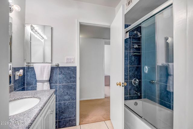 6801 W SURREY Avenue, Peoria, AZ 85381