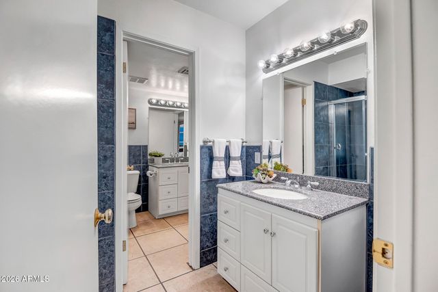 6801 W SURREY Avenue, Peoria, AZ 85381