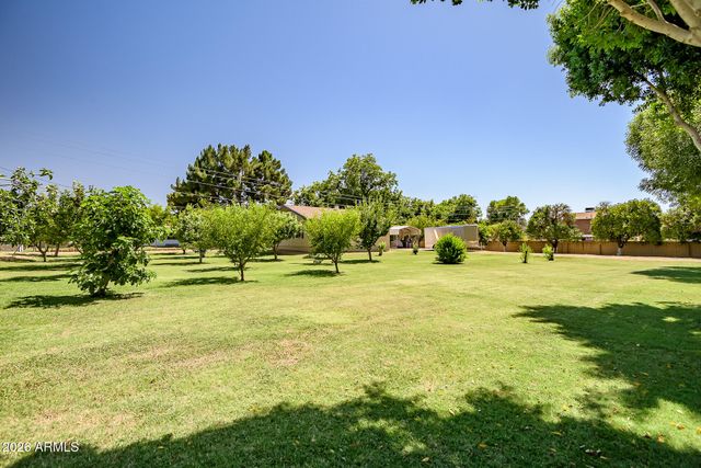 6801 W SURREY Avenue, Peoria, AZ 85381