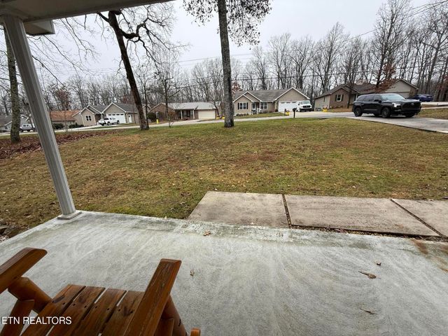 312 Lakeview Drive, Crossville, TN 38558