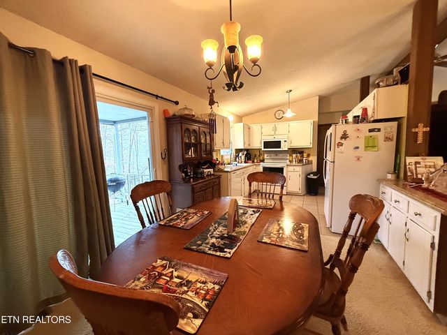 312 Lakeview Drive, Crossville, TN 38558