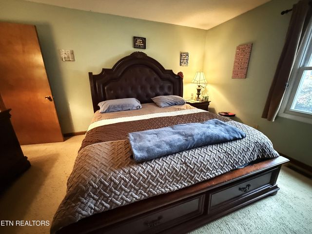 312 Lakeview Drive, Crossville, TN 38558