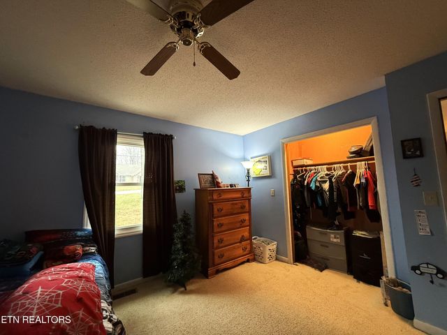 312 Lakeview Drive, Crossville, TN 38558