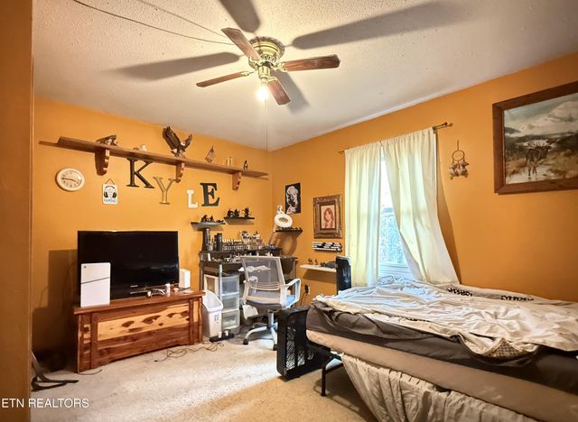 312 Lakeview Drive, Crossville, TN 38558