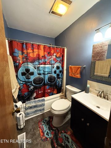 312 Lakeview Drive, Crossville, TN 38558