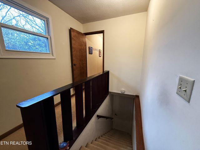 312 Lakeview Drive, Crossville, TN 38558