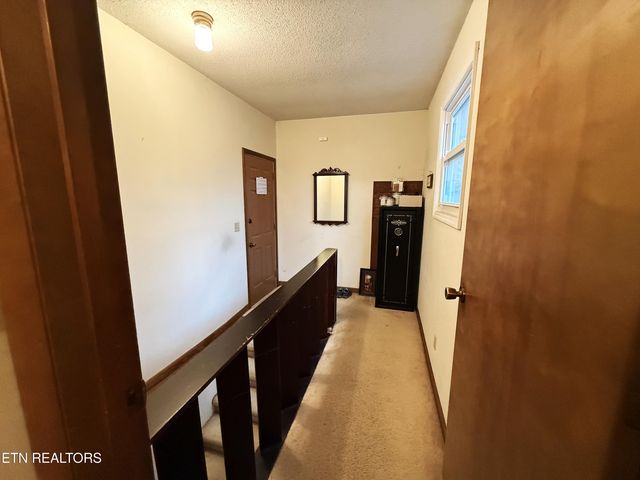 312 Lakeview Drive, Crossville, TN 38558