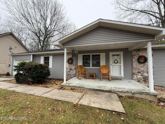 312 Lakeview Drive, Crossville, TN 38558