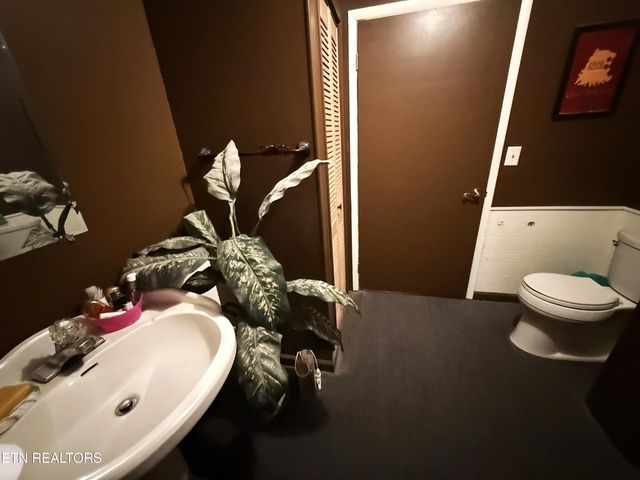 312 Lakeview Drive, Crossville, TN 38558