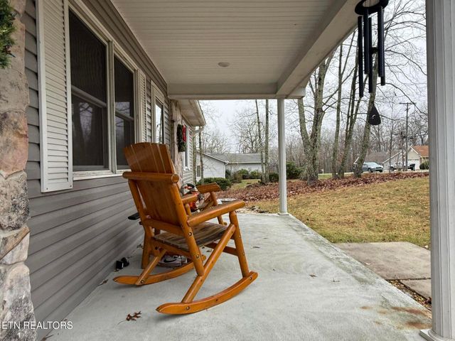 312 Lakeview Drive, Crossville, TN 38558