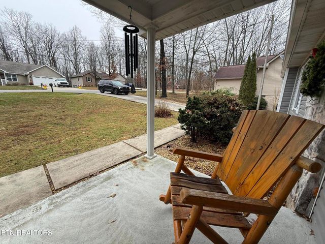 312 Lakeview Drive, Crossville, TN 38558