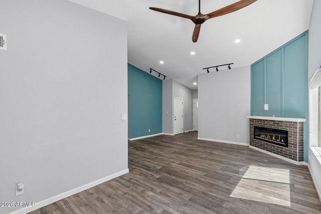 2606 W GELDING Drive, Phoenix, AZ 85023