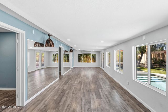 2606 W GELDING Drive, Phoenix, AZ 85023